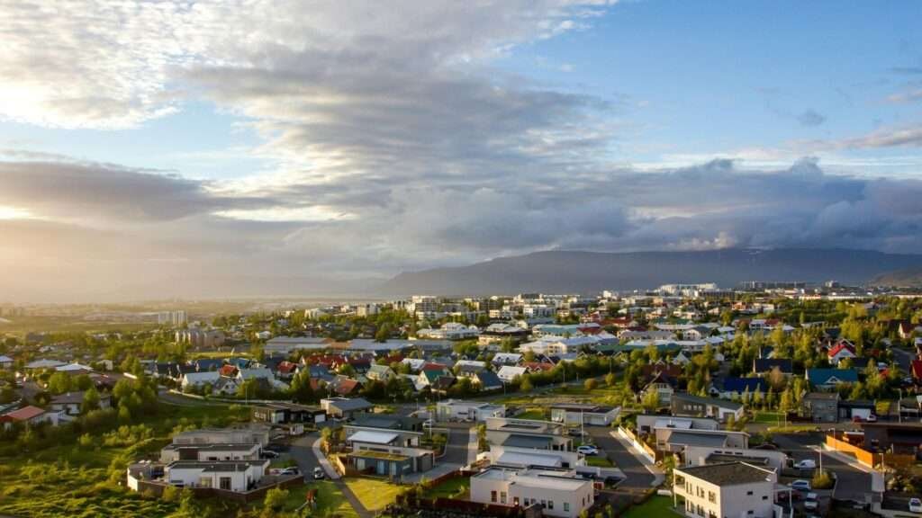 What to do in Reykjavik: Reykjavik hotels and Reykjavik weather